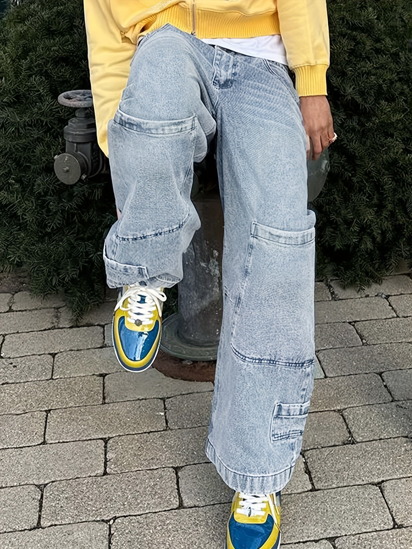 Y2K Light Wash Wide-Leg Cargo Jeans